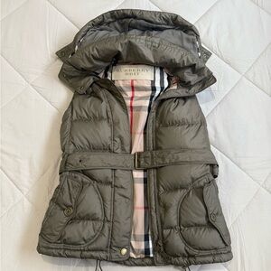 Gorgeous Burberry Brit Checkered Pattern with Olive Accent